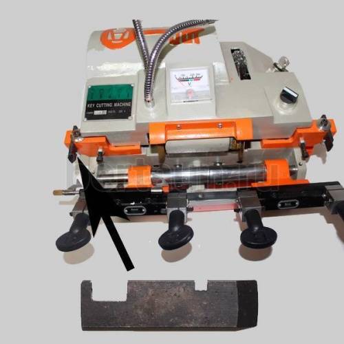 Запчасть №32  Копир для универсального станка WX  100Е(угловой левый)