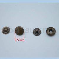 Кнопка №30 D 9,5 мм  АЛЬФА антик (10 шт/уп)  CD