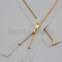 МОЛНИЯ №167 КУРТОЧНАЯ МЕТАЛЛ Т3 80 см  золото на БЕЛОМ